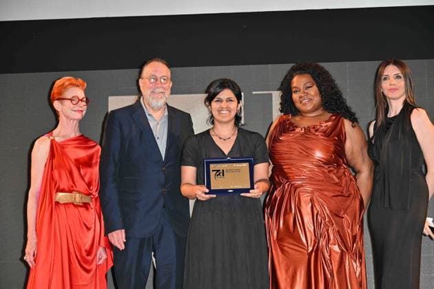 Entertainment Themen der Woche KW24 Entertainment Bilder des Tages Taormina: Taormina, 71st Taormina Film Festival 2025 - Day 05 - Awards Ceremony Pictured: Ilenia Pastorelli, Sandy Powell, Taylor John Smith, Da Vine Joy Randolph, Steven Gaydos Taormina  - ZUMAp169 20250614_zea_p169_1544 Copyright: xManuelexMangiarottix