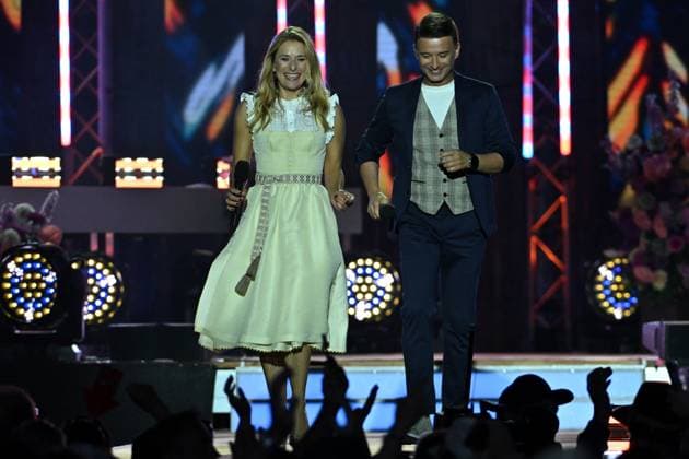 14.06.2025 - Bad Kleinkirchheim St. Oswald am Hoferriegel in Österreich (AUT) - Wenn die Musi spielt Open Air 2025 - Stefanie Hertel und Marco Ventre,