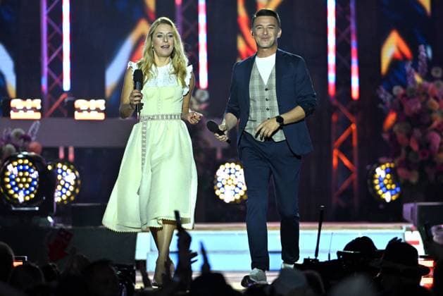 14.06.2025 - Bad Kleinkirchheim St. Oswald am Hoferriegel in Österreich (AUT) - Wenn die Musi spielt Open Air 2025 - Stefanie Hertel und Marco Ventre,