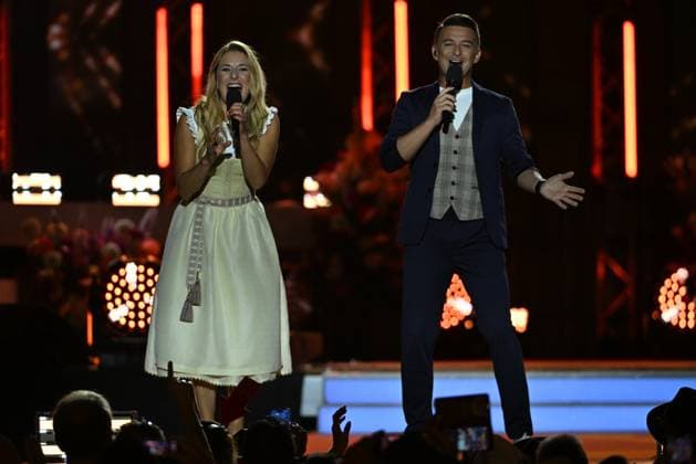 14.06.2025 - Bad Kleinkirchheim St. Oswald am Hoferriegel in Österreich (AUT) - Wenn die Musi spielt Open Air 2025 - Stefanie Hertel und Marco Ventre,