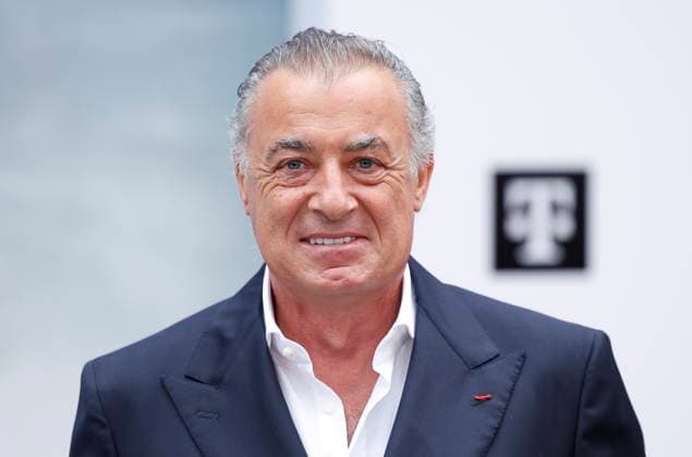 Jean Alesi arrives on the red carpet for the Apple Original Films & Warner Bros. Pictures F1 World Premiere in Times Square on Monday, June 16, 2025 in New York City.  NYP20250616104 JOHNxANGELILLO