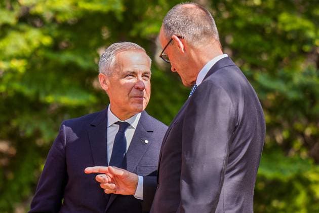 Kananaskis, Alberta, Kanada, 16.06.2025: Mountain Lodge: G7-Gipfel 2025: Kanadas Premierminister Mark Carney und der deutsche Bundeskanzler Friedrich Merz (CDU) (Foto: Michael Kappeler Pool) Copyright: xMichaelxKappeler Pool dtsxNachrichtenagenturx dts_71131