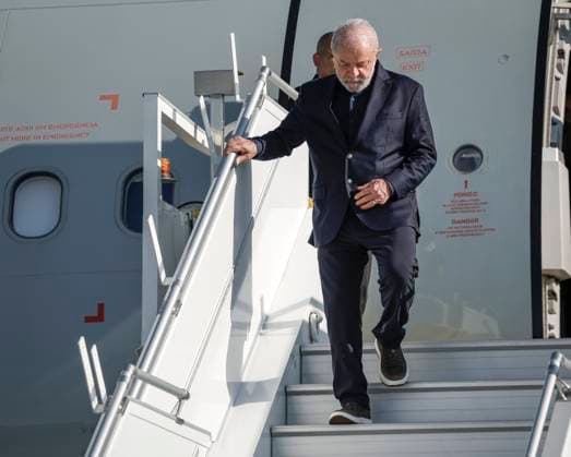 June 16, 2025, Calgary, Ab, CANADA: Brazilian President Luiz Inacio Lula da Silva arrives in Calgary, Alta., Monday, June 16, 2025, to attend the G7 Leaders meeting taking place in Kananaskis. Calgary CANADA  - ZUMAc35_ 20250616_zaf_c35_270 Copyright: xJeffxMcintoshx