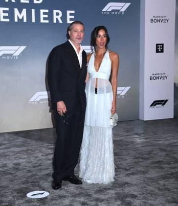 June 16, 2025, New York, Ny, United States: Brad Pitt and Ines de Ramon attend the World Premiere of Apple Original Films F1: The Movie at Times Square in New York. June 16, 2025. New York United States - ZUMAp281 20250616_zea_p281_025 Copyright: xPhotoxImagexPressx