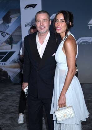 June 16, 2025, New York, Ny, United States: Brad Pitt and Ines de Ramon attend the World Premiere of Apple Original Films F1: The Movie at Times Square in New York. June 16, 2025. New York United States - ZUMAp281 20250616_zea_p281_032 Copyright: xPhotoxImagexPressx