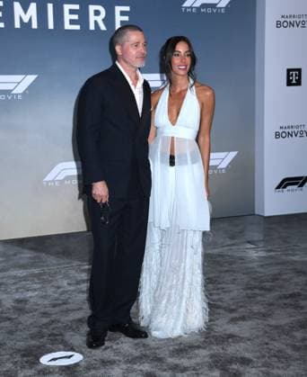 June 16, 2025, New York, Ny, United States: Brad Pitt and Ines de Ramon attend the World Premiere of Apple Original Films F1: The Movie at Times Square in New York. June 16, 2025. New York United States - ZUMAp281 20250616_zea_p281_042 Copyright: xPhotoxImagexPressx