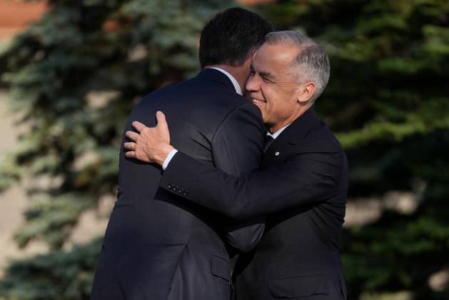 June 17, 2025, Kananaskis, Ab, CANADA: Canadian Prime Minister Mark Carney welcomes NATO secretary-general Mark Rutte to the G7 Summit in Kananaskis, B.C., on Tuesday, June 17, 2025. Kananaskis CANADA  - ZUMAc35_ 20250617_zaf_c35_037 Copyright: xDarrylxDyckx