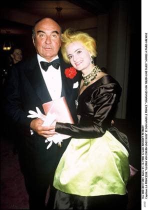 LA PRINCESSE GLORIA VON THURN UND TAXIS ET SON MARI LE PRINCE JOHANNES VON THURN UND TAXIS SOIREE A PARIS ARCHIVE PLAN SERRE FEMININ BIJOU HOMME *** DIE PRINZESSIN GLORIA VON THURN UND TAXIS und sein Ehemann der Prinz JOHANNES VON THURN UND TAXIS ABENDFEIER A Paris Archiv Plan Gewächshaus FEMININ BIJOU Mann  Copyright: xBERTRANDxRINDOFFxPETROFFx xBESTIMAGExBERTRANDxRINDOFFxPETROFFx xBESTIMAGEx