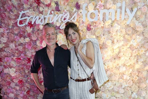 Andre und Shari Dietz bei der Ernstings Family Celebrate Diversity Fashion Show am 17.06.2025 in Hamburg Ernstings Family Fashion Show 2025 in Hamburg
