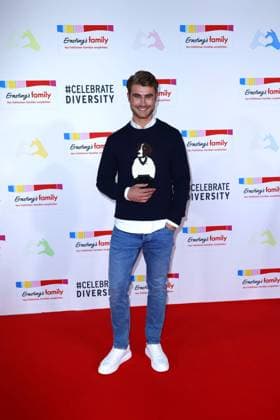 Linus Weber bei der Ernstings Family Celebrate Diversity Fashion Show am 17.06.2025 in Hamburg Ernstings Family Fashion Show 2025 in Hamburg