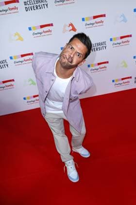 Simon Albers bei der Ernstings Family Celebrate Diversity Fashion Show am 17.06.2025 in Hamburg Ernstings Family Fashion Show 2025 in Hamburg