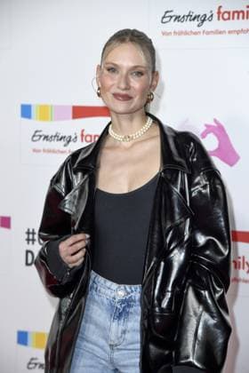 Carolin Niemczyk (Band Glasperlenspiel) beim Ernsting™s family Mode Empfang unter dem inspirierenden Motto CELEBRATE DIVERSITY im Riverside Hotel in Hamburg am 17.06.2025