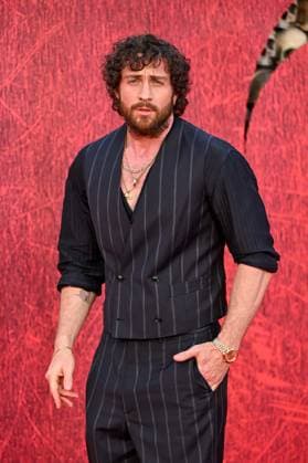 Celebrities arriving at the ™28 Years Later™ world premiere at the Odeon Luxe, Leicester Square in London Featuring: Aaron Taylor-Johnson Where: London, United Kingdom When: 18 Jun 2025 Credit: Cover Images EDITORIAL USE ONLY. NOT FOR USE BY NEWSPAPERS BASED IN THE UK. Copyright: xx coverimg54852285