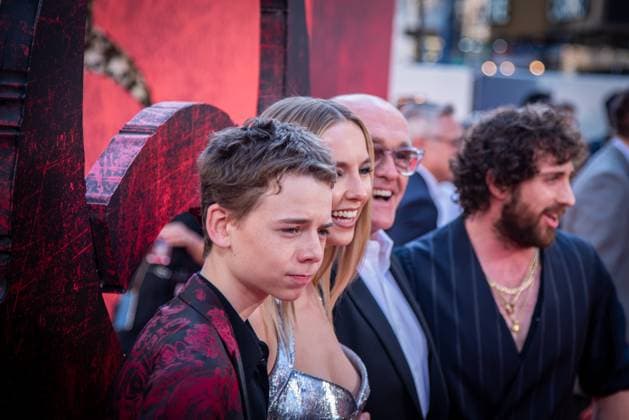 28 Years Later World Premiere at the Odeon Luxe Leicester Square in London - 18 Jun 2025 Jodie Comer, Alfie Williams, Danny Boyle and Aaron Taylor-Johnson attend the 28 Years Later World Premiere at the Odeon Luxe Leicester Square. London United Kingdom Copyright: xLoredanaxSangiulianox xSOPAxImagesx LSangiuliano-6438