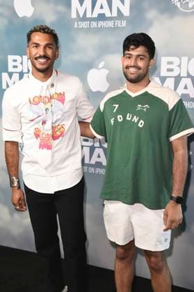 William Rayfet-Hunter mit Begleitung bei der Premiere des Apple iPhone 16 Pro Kurzfilms Big Man im BFI Southbank. London, 18.06.2025