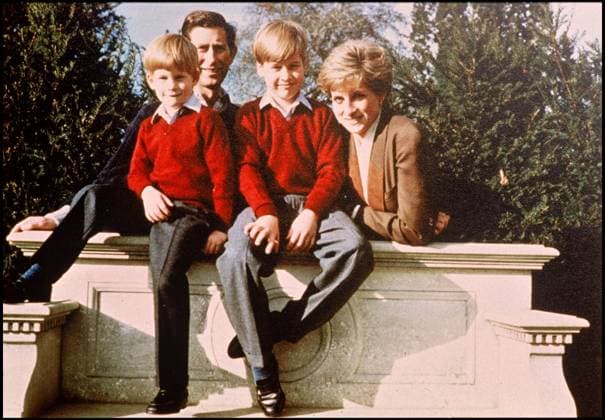 Info - Le prince Harry fête ses 40 ans le 15 septembre - Info - Le prince William fête ses 40 ans le 21 juin - ARCHIVES - LA PRINCESSE DIANA AVEC LE PRINCE CHARLES ET LEURS ENFANTS HARRY ET WILLIAM LA PRINCESSE DE GALLES LADY DIANA inconnu *** Info der Prinz Harry Feiertag seine 40 Jahre der 15 September Info der Prinz William Feiertag seine 40 Jahre der 21 Juni Archiv DIE PRINZESSIN DIANA mit der Prinz CHARLES und IHRE KINDER HARRY und WILLIAM DIE PRINZESSIN von GALLES LADY DIANA unbekannt  Copyright: xAGENCEx xBESTIMAGExAGENCEx xBESTIMAGEx