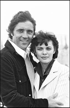 ARCHIVES - SACHA DISTEL ET MIREILLE MATHIEU EN RENDEZ VOUS A DEAUVILLE EN 1977 Deauville France *** Archiv SACHA DISTEL und MIREILLE MATHIEU IN RENDEZ ihr A DEAUVILLE IN 1977 Deauville Frankreich  Copyright: xBERTRANDxRINDOFFxPETROFFx xBESTIMAGExBERTRANDxRINDOFFxPETROFFx xBESTIMAGEx