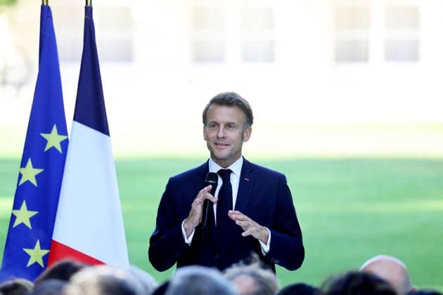 Emmanuel and Brigitte Macron at the France Music Week reception at the Elysée Palace as part of the Fête de la Musique in Paris Emmanuel Macron France Music Week reception at the Elysée Palace as part of the Fête de la Musique in Paris on June 20, 2025 Dominique Jacovides Bestimage France Music Week reception at the Elysée Palace as part of the Fête de la Musique in Paris on June 20, 2025 Paris France  Copyright: xDOMINIQUExJACOVIDESx xBESTIMAGExDOMINIQUExJACOVIDESx xBESTIMAGEx
