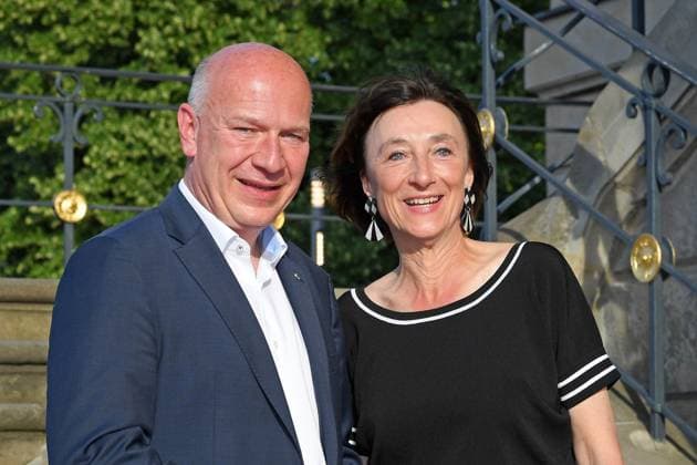 Kai Wegner, Elisabeth Sobotka (Intendantin der Staatsoper) auf dem Roten Teppich zur STAATSOPER FÜR ALLE in der Staatsoper Unter den Linden in Berlin am 21.06.2025