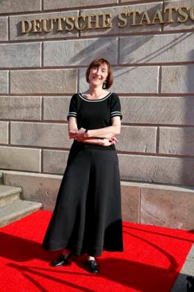 Staatsoper für alle , Roter Teppich auf dem Bebelplatz, Berlin, 21.06.2025 Elisabeth Sobotka (Intendantin der Staatsoper Unter den Linden) bei der Ankunft zu Charles Gounods RomÃ o et Juliette nach William Shakespeare in der Staatsoper für Alle auf dem Bebelplatz in Berlin am 21.6.2025. Berlin Staatsoper Unter den Linden Copyright: xAnitaxBuggex