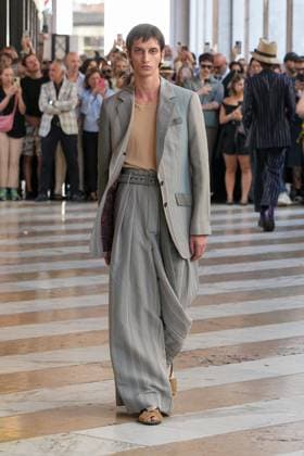 Milan, Milan Men s Fashion Week: Spring Summer 2026 - Men s Fashion, Spring Summer 2026 - Vivienne Westwood fashion show - catwalk in the photo: Model  Copyright: xRiccardoxGIordanox xipa-agency.netx xRiccardoxGiordanox IPA_Agency_IPA59341880