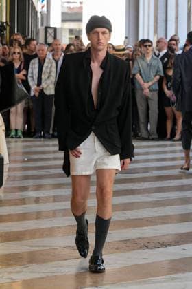 Milan, Milan Men s Fashion Week: Spring Summer 2026 - Men s Fashion, Spring Summer 2026 - Vivienne Westwood fashion show - catwalk in the photo: Model  Copyright: xRiccardoxGIordanox xipa-agency.netx xRiccardoxGiordanox IPA_Agency_IPA59341945