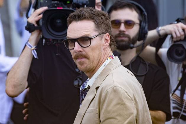Entertainment Bilder des Tages News - Prada - Arrivals - Milan Fashion Week - Menswear Spring Summer 2026 Benedict Cumberbatch arrives at the Prada fashion show during the Milan Menswear Spring Summer 2026 Fashion Week on June 22, 2025 in Milan, Italy. Photo: Cinzia Camela. MILAN Fondazione Prada Italy Copyright: xCinziaxCamelax xLiveMediax LPN_1933726
