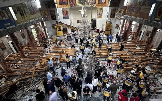 Bilder des Jahres 2025, News 06 Juni News Themen der Woche KW25 News Bilder des Tages At least 15 killed, scores injured in terror attack on Damascus church DAMASCUS, SYRIA - JUNE22: A view of heavy damage after an explosion in at Elias Chuch, in the Dweila neighbourhood of Damascus, Syria June 22, 2025. A suicide bomber from the ISIS (Daesh) terrorist group on Sunday opened fire inside Mar Elias Church in the east of Damascus before blowing himself up, killing at least 15 people and injuring several more, said the Syrian Interior Ministry. According to the Syrian Civil Defense, these are the initial casualties from the terrorist attack on the church in the Dwel a neighborhood. The agency said ambulances are transporting the injured from the scene, and Internal Security Forces have cordoned off the church area to ensure safe  Copyright: x2025xAnadoluxBakrxAlxKasemx