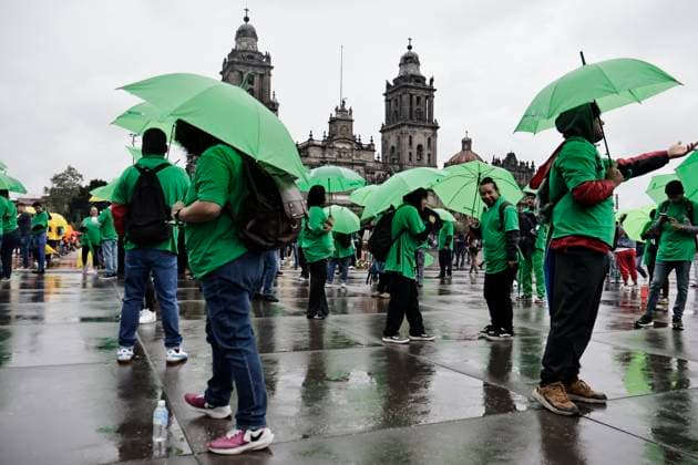 June 22, 2025, Mexico, Cdmx, Mexico: Hundreds of people gathered in Mexico City s Plaza de la ConstitucioÂ³n to break the record for the world s largest LGBTTTIQA+ flag. For this event, they used umbrellas in the same colors as the gay community flag. Mexico Mexico - ZUMAp204 20250622_zip_p204_017 Copyright: xJosuexPerezx