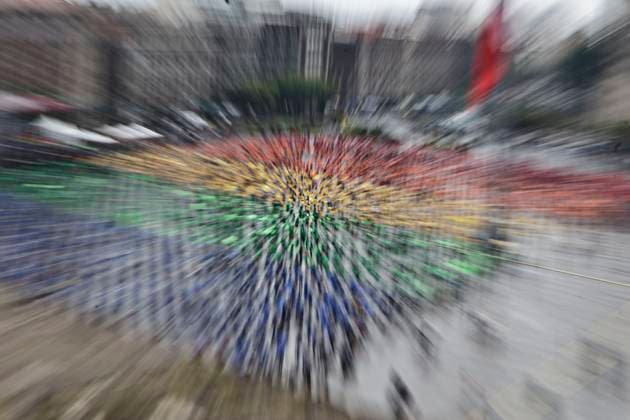 June 22, 2025, Mexico, Cdmx, Mexico: Hundreds of people gathered in Mexico City s Plaza de la ConstitucioÂ³n to break the record for the world s largest LGBTTTIQA+ flag. For this event, they used umbrellas in the same colors as the gay community flag. Mexico Mexico - ZUMAp204 20250622_zip_p204_032 Copyright: xJosuexPerezx