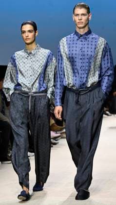 June 23, 2025, Milan, Itay: A model presents a creation by italian fashion designer Giorgio Armani Men s Spring-Summer 2026 collection during the Milan Fashion Week, in Milan, Italy, 23 June 2025. ANSA DANIEL DAL ZENNARO. Milan Itay  - ZUMAa110 20250623_zaf_a110_008 Copyright: xDanielxDalxZennarox