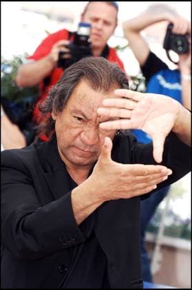 TONY GATLIF - PHOTOCALL DU FILM TRANSYLVANIA DANS LE CADRE DU 59 EME FESTIVAL DU FILM DE CANNES 2006 59 TH CANNES FILM FESTIVAL 2006 Cannes France *** TONY GATLIF PHOTOCALL VON Film TRANSYLVANIA in der Rahmen VON 59 EME FESTIVAL VON Film von Cannes 2006 59 TH Cannes Film FESTIVAL 2006 Cannes Frankreich  Copyright: xBORDE-JACOVIDESx xBESTIMAGExBORDE-JACOVIDESx xBESTIMAGEx