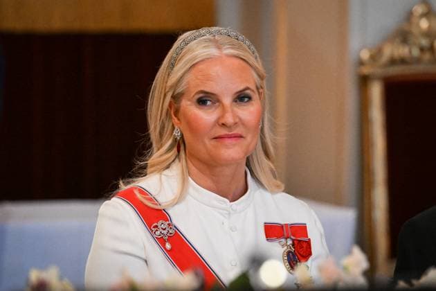 President Macron s Official Visit To Norway - Gala Dinner Crown Princess Mette-Marit of Norway during the gala dinner at the Royal Palace in Oslo on June 23, 2025, as part of the presidential state visit to Norway. Photo by Abdullah Firas ABACAPRESS.COM Oslo Norway  Copyright: xAbdullahxFiras ABACAx