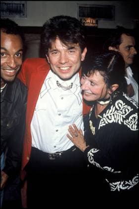 ARCHIVES - MANU KATCHE, PHILIPPE MANOEUVRE ET GUESCH PATTI, A LA SOIREE ANNIVERSAIRE DES 34 ANS DE PHILIPPE MANOEUVRE A PARIS France *** Archiv MANU KATCHE, PHILIPPE MANOEUVRE und GUESCH PATTI, A DIE ABENDFEIER Geburtstag DES 34 ANS von PHILIPPE MANOEUVRE A Paris Frankreich  Copyright: xDOMINIQUExJACOVIDESx xBESTIMAGExDOMINIQUExJACOVIDESx xBESTIMAGEx