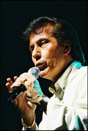 ARCHIVES - FRANK MICHAEL A L OLYMPIA EN 2001 Paris France *** Archiv FRANK MICHAEL A L OLYMPIA IN 2001 Paris Frankreich  Copyright: xCOADICxGUIRECx xBESTIMAGExCOADICxGUIRECx xBESTIMAGEx