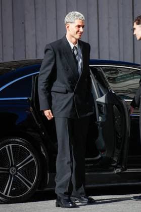 Arrivées au deuxième défilé Saint Laurent de la mode homme Printemps Été 2026 dans le cadre de la Fashion Week de Paris à la Bourse de Commerce Pinault Collection Fai Khadra Arrivées au deuxième défilé Saint Laurent de la mode homme Printemps Été 2026 dans le cadre de la Fashion Week de Paris à la Bourse de Commerce Pinault Collection, à Paris, France, le 24 juin 2025 Christophe Clovis Bestimage Celebs attending the Saint Laurent Menswear Spring Summer 2026 show as part of Paris Fashion Week on June 24, 2025 in Paris, France Paris France  Copyright: xChristophexClovisx xBestimagexChristophexClovisx xBestimagex