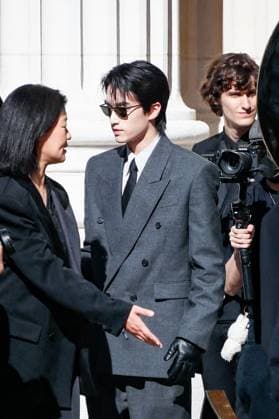 Arrivals at the second Saint Laurent Menswear Spring Summer 2026 show as part of Paris Fashion Week at the Bourse de Commerce Pinault Collection Zhang Kangle Arrivals at the second Saint Laurent Menswear Spring Summer 2026 show as part of Paris Fashion Week at the Bourse de Commerce Pinault Collection in Paris, France on June 24, 2025 Christophe Clovis Bestimage Celebs attending the Saint Laurent Menswear Spring Summer 2026 show as part of Paris Fashion Week on June 24, 2025 in Paris, France Paris France  Copyright: xChristophexClovisx xBestimagexChristophexClovisx xBestimagex