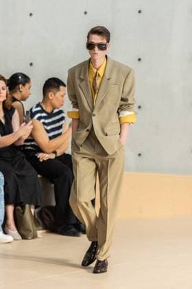 PFW - Men s Spring 2026 - Runway NB Model on the runway at the Saint Laurent show as part of Paris Men s Fashion Week on June 24, 2025 in Paris, France. Photo by Nasser Berzane ABACAPRESS.COM Paris France  Copyright: xBerzanexNasser ABACAx