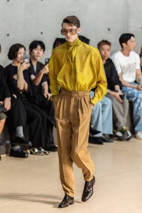 PFW - Men s Spring 2026 - Runway NB Model on the runway at the Saint Laurent show as part of Paris Men s Fashion Week on June 24, 2025 in Paris, France. Photo by Nasser Berzane ABACAPRESS.COM Paris France  Copyright: xBerzanexNasser ABACAx