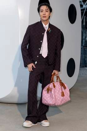 Photocall of the Louis Vuitton Homme Fashion Show, Spring Summer 2026 Collection as part of Paris Fashion Week J Hope - Photocall of the Louis Vuitton Homme Fashion Show, Spring Summer 2026 Collection as part of Paris Fashion Week, France, June 24, 2025 Olivier Borde Bestimage Photocall of the Louis Vuitton Mens Fashion Show, Spring Summer 2026 Collection as part of Paris Fashion Week, France, June 24, 2024  Copyright: xOLIVIERxBORDEx xBESTIMAGExOLIVIERxBORDEx xBESTIMAGEx