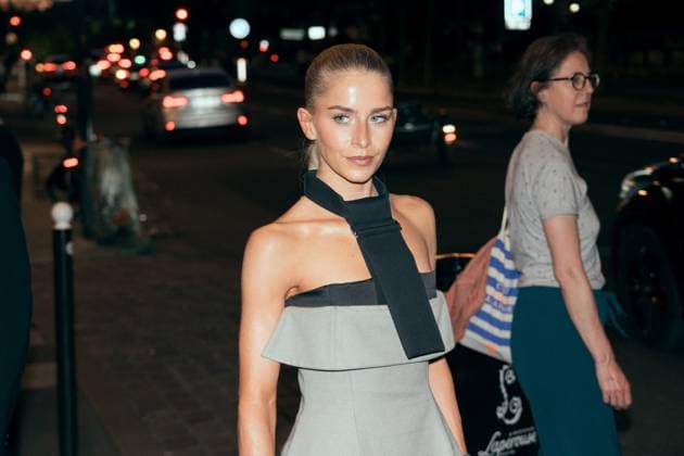 Entertainment Bilder des Tages Caroline Daur At Louis Vuitton After Party - Paris Caroline Daur alias carodaur during the after-party of the Louis Vuitton Men s Spring Summer 2026 Paris Fashion Week show at the Laperouse restaurant bar in Paris, France on June 24, 2025. Photo by Alexis Jumeau ABACAPRESS.COM Paris France  Copyright: xJumeauxAlexis ABACAx