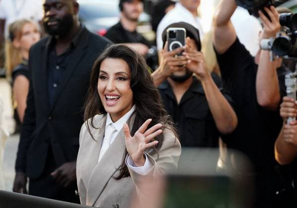 Arrivals at the Louis Vuitton Homme Spring Summer 2026 Collection fashion show during Paris Fashion Week Nora Fatehi Arrivals at the Louis Vuitton Homme Spring Summer 2026 Collection fashion show during Paris Fashion Week on 24 June 2025 Anne Sophie guebey Bestimage Arrivals at the Louis Vuitton Homme Spring Summer 2026 Collection fashion show during Paris Fashion Week on 24 June 2025 Paris France  Copyright: xAnne-SophiexGuebeyx xBestimagexAnne-SophiexGuebeyx xBestimagex