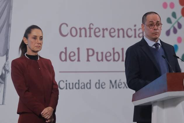 Mexico™s President Claudia Sheinbaum News Conference Mexico™s President, Claudia Sheinbaum is seen behind while Jose Antonio Pena Merino, head of the New Agency for Digital Transformation and Telecommunications speak about the the new changes to the Telecommunications Law during a briefing conference, talking at the National Palace. on June 25, 2025 in Mexico City, mexico. (Photo by Carlos Santiago Eyepix Group) Copyright: xCarlosxSantiago xEyepixxGroupx CS_25062025_159963
