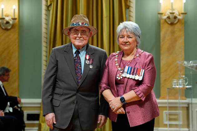 June 25, 2025, Ottawa, On, Canada: Pinchas Gutter of Toronto, a Holocaust educator, is invested as a member of the Order of Canada by Gov. Gen. Mary Simon during a ceremony at Rideau Hall in Ottawa, on Wednesday, June 25, 2025. Ottawa Canada  - ZUMAc35_ 20250625_zaf_c35_054 Copyright: xJustinxTangx
