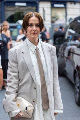 PFW AMI Men s Spring 2026 - Arrivals NB Sarah Paulson attends the AMI show as part of Paris Men s Spring 2026 Fashion Week on June 25, 2025 in Paris, France. Photo by Nasser Berzane ABACAPRESS.COM Paris France  Copyright: xBerzanexNasser ABACAx