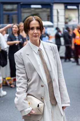 PFW AMI Men s Spring 2026 - Arrivals NB Sarah Paulson attends the AMI show as part of Paris Men s Spring 2026 Fashion Week on June 25, 2025 in Paris, France. Photo by Nasser Berzane ABACAPRESS.COM Paris France  Copyright: xBerzanexNasser ABACAx
