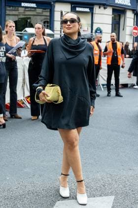 PFW AMI Men s Spring 2026 - Arrivals NB Camélia Jordana attends the AMI show as part of Paris Men s Spring 2026 Fashion Week on June 25, 2025 in Paris, France. Photo by Nasser Berzane ABACAPRESS.COM Paris France  Copyright: xBerzanexNasser ABACAx