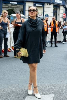 PFW AMI Men s Spring 2026 - Arrivals NB Camélia Jordana attends the AMI show as part of Paris Men s Spring 2026 Fashion Week on June 25, 2025 in Paris, France. Photo by Nasser Berzane ABACAPRESS.COM Paris France  Copyright: xBerzanexNasser ABACAx