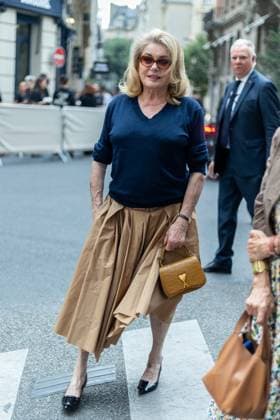 PFW AMI Men s Spring 2026 - Arrivals NB Catherine Deneuve attends the AMI show as part of Paris Men s Spring 2026 Fashion Week on June 25, 2025 in Paris, France. Photo by Nasser Berzane ABACAPRESS.COM Paris France  Copyright: xBerzanexNasser ABACAx