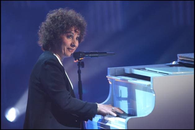 MARIE PAULE BELLE - EMISSION LES ANNEES BONHEUR DIFFUSEE LE 26 AVRIL 2008 France *** MARIE PAULE BELLE EMISSION LES ANNEES BONHEUR BROADCAST APRIL 26, 2008 France  Copyright: xBAHIx xBESTIMAGExBAHIx xBESTIMAGEx